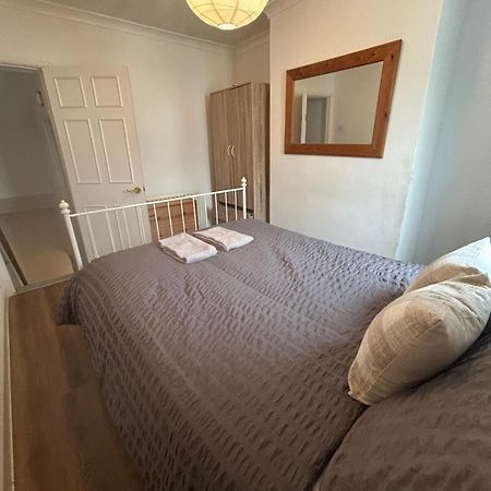 Central Cheltenham House - Sleeps 4/Pet Friendly Ngoại thất bức ảnh