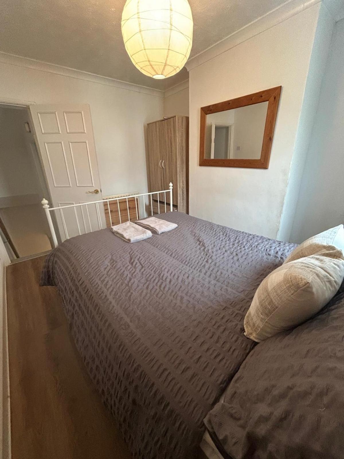Central Cheltenham House - Sleeps 4/Pet Friendly Ngoại thất bức ảnh